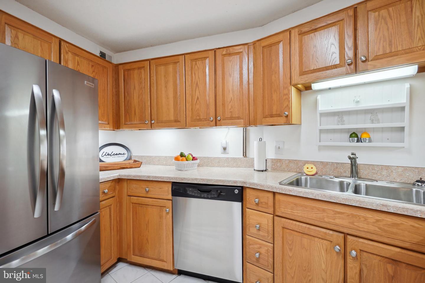 15100 Interlachen Dr #4-517 Property Photo 8