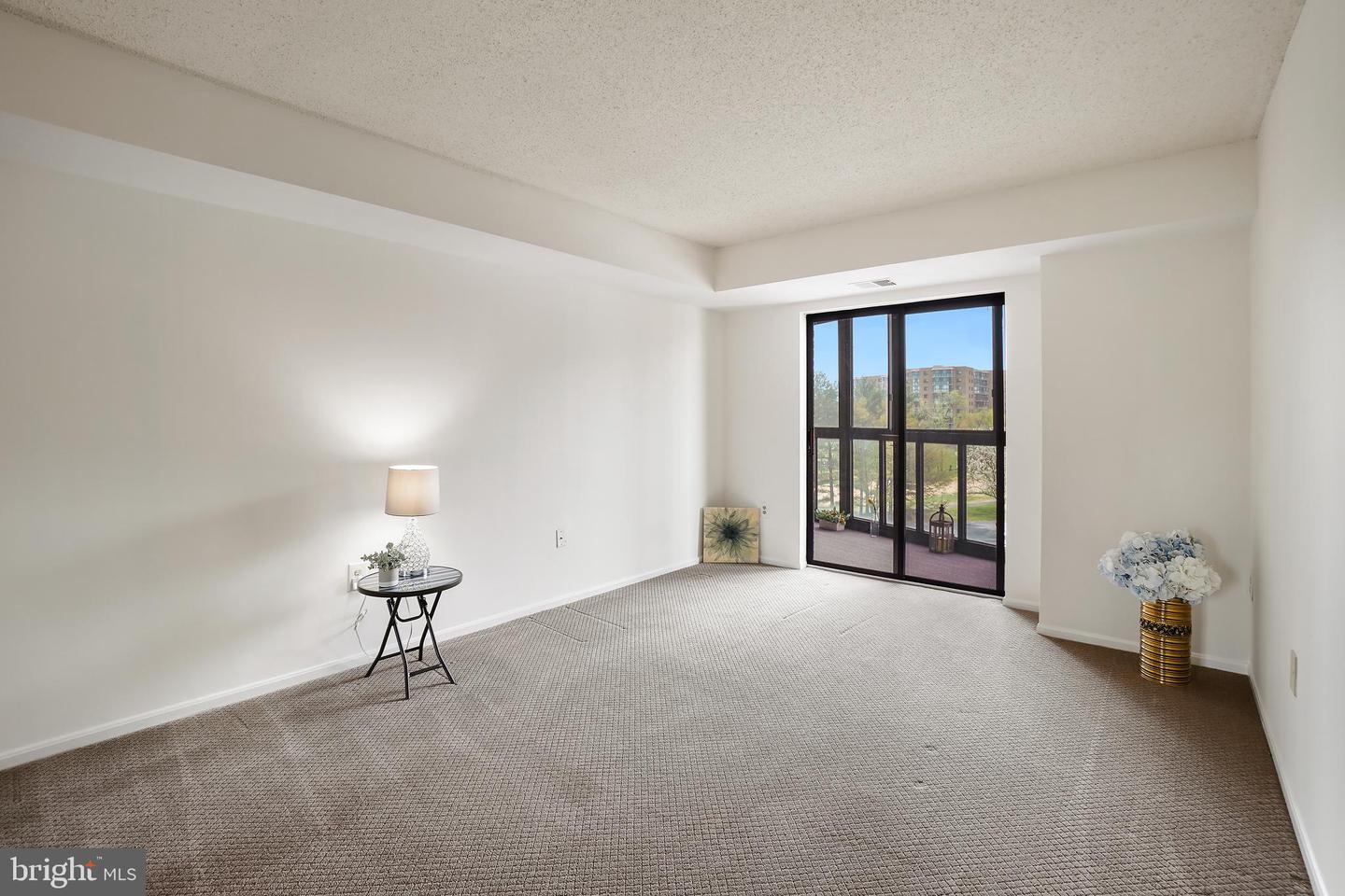 15100 Interlachen Dr #4-517 Property Photo 20