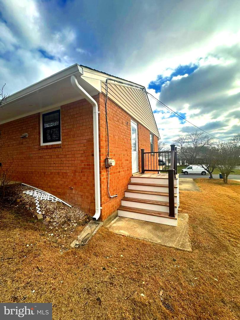 2909 Chapel View Dr Property Photo 3