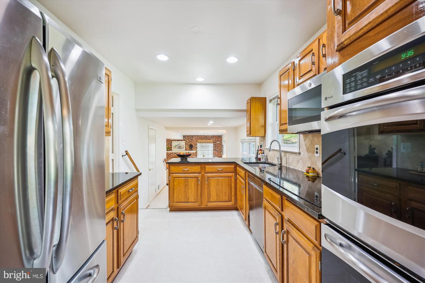 2183 Stratton Dr Property Photo 12