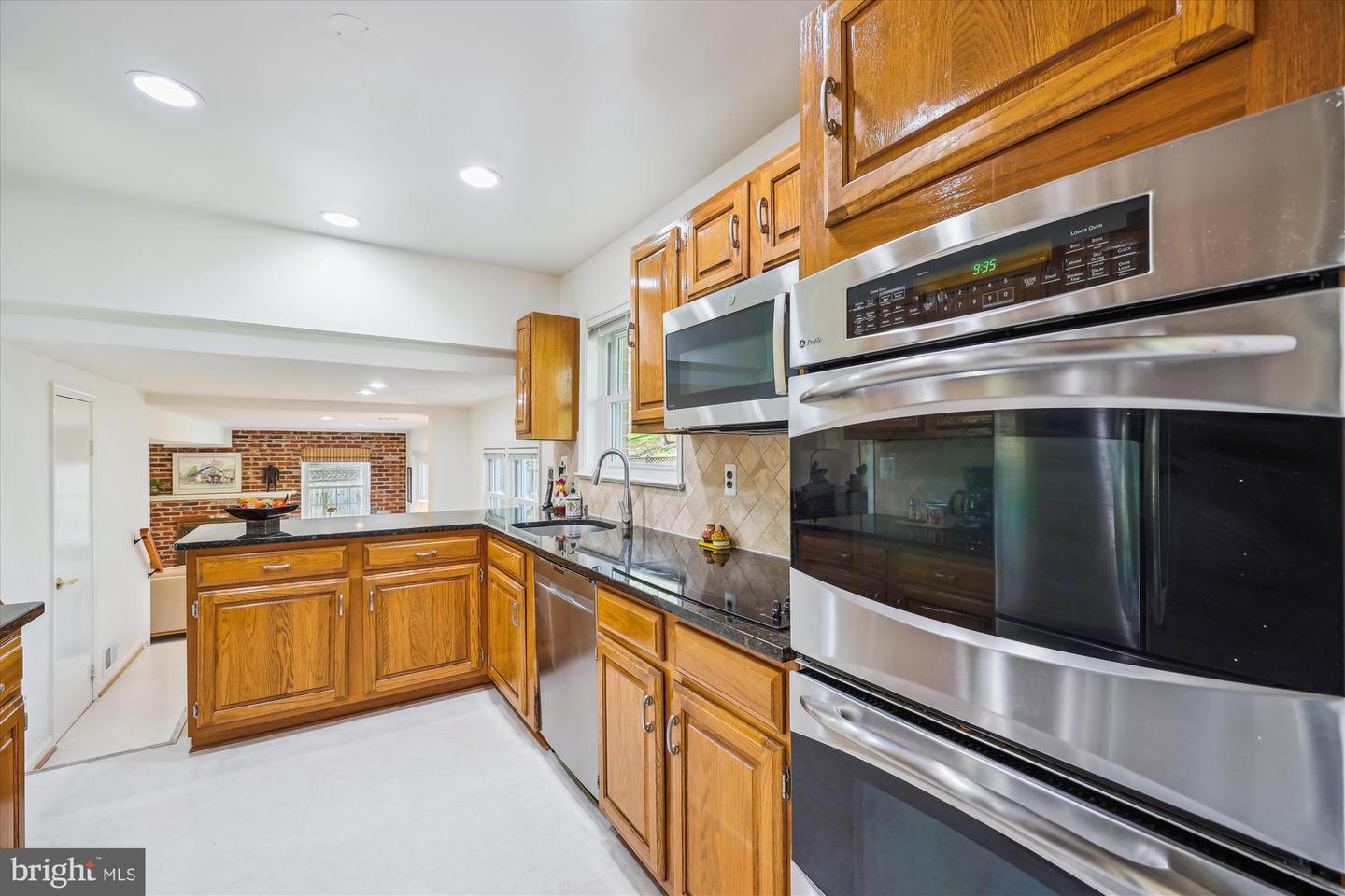 2183 Stratton Dr Property Photo 14