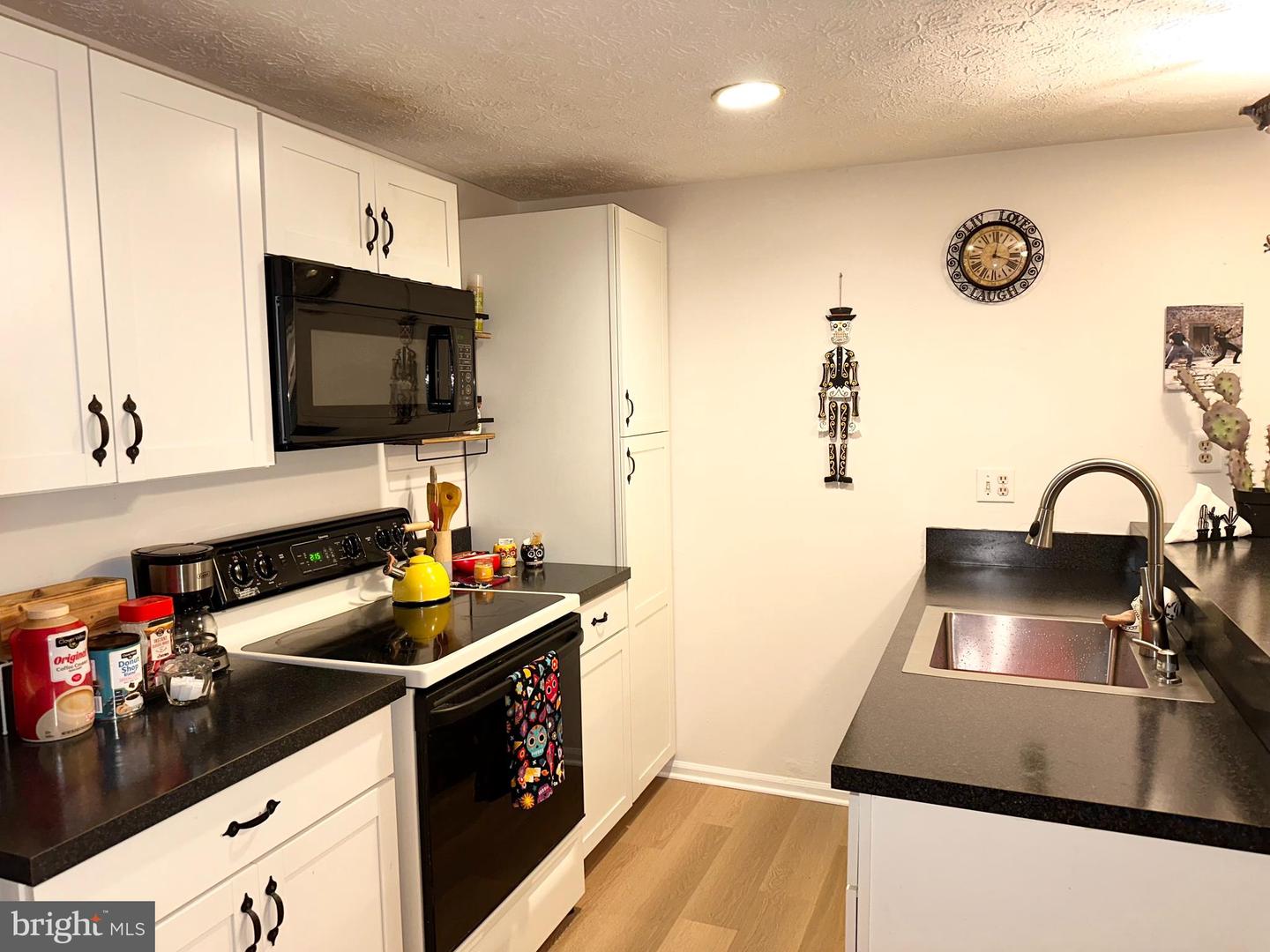 3933 Greencastle Rd #301 Property Photo 14