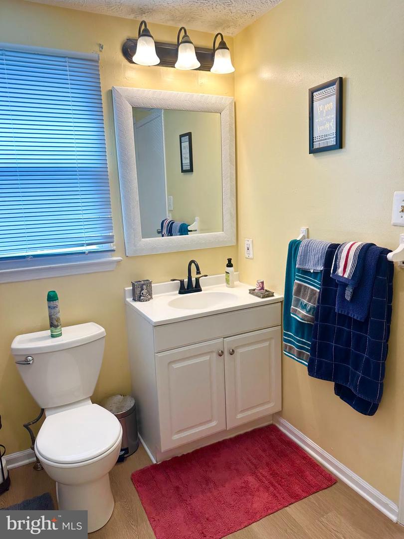 3933 Greencastle Rd #301 Property Photo 24