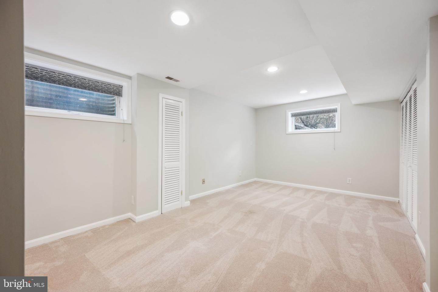 9601 Barroll Ln Property Photo 11