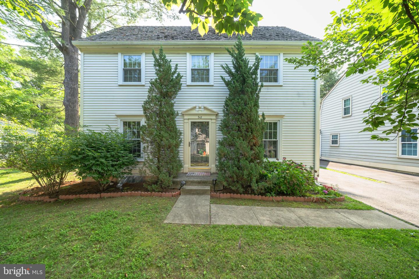 312 Fairgrove Ter Property Photo 1