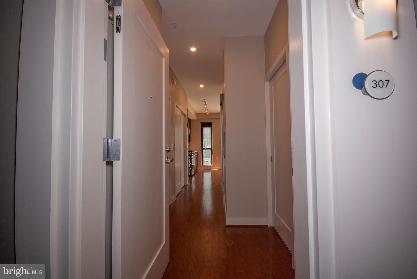 1320 Fenwick Ln #307 Property Photo 12