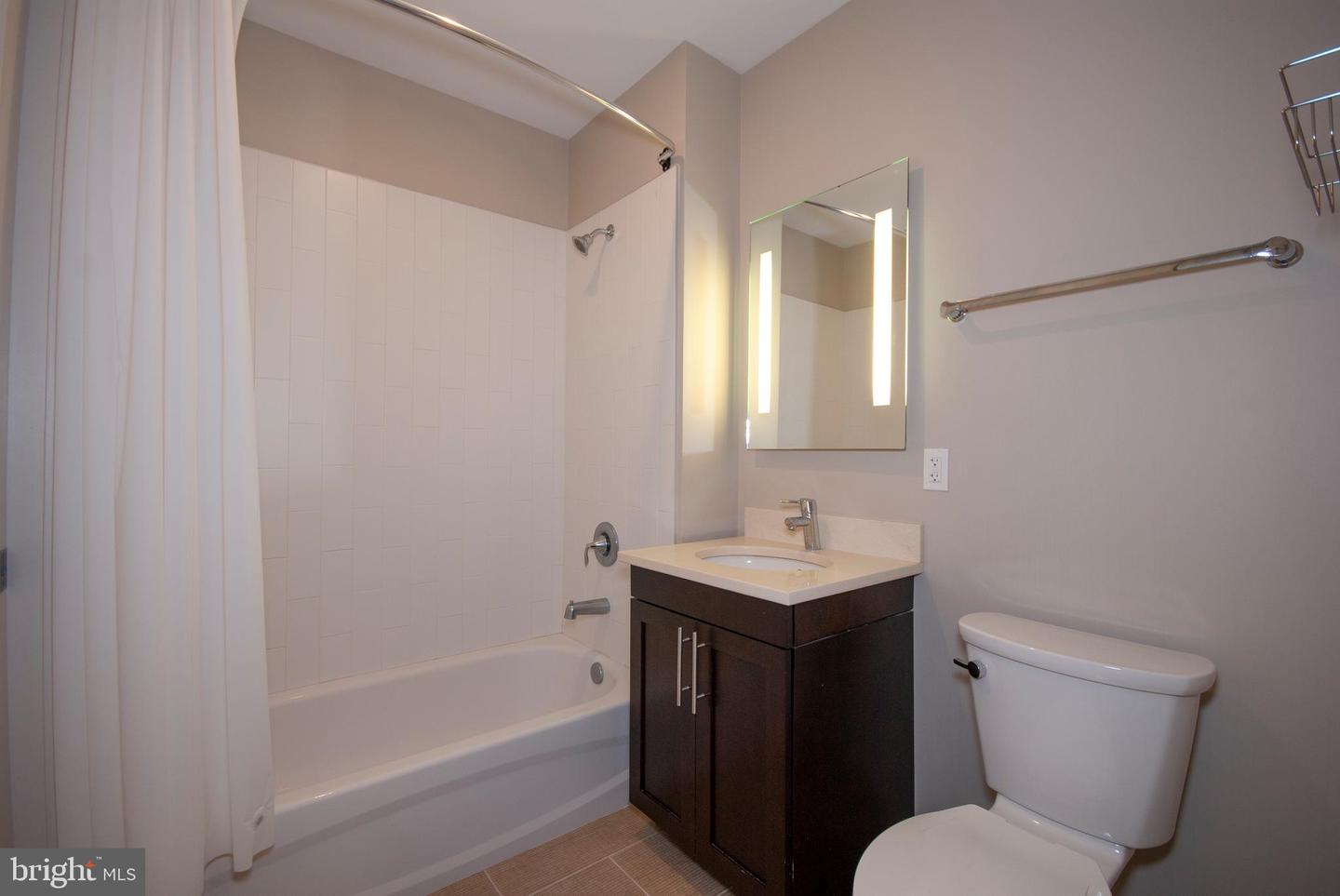 1320 Fenwick Ln #307 Property Photo 14