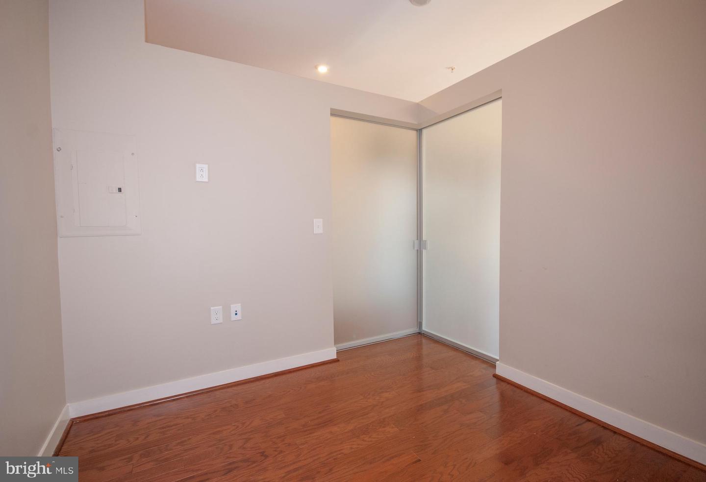 1320 Fenwick Ln #307 Property Photo 25