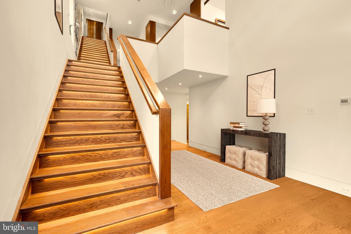 7605 Arnet Ln Property Photo 3