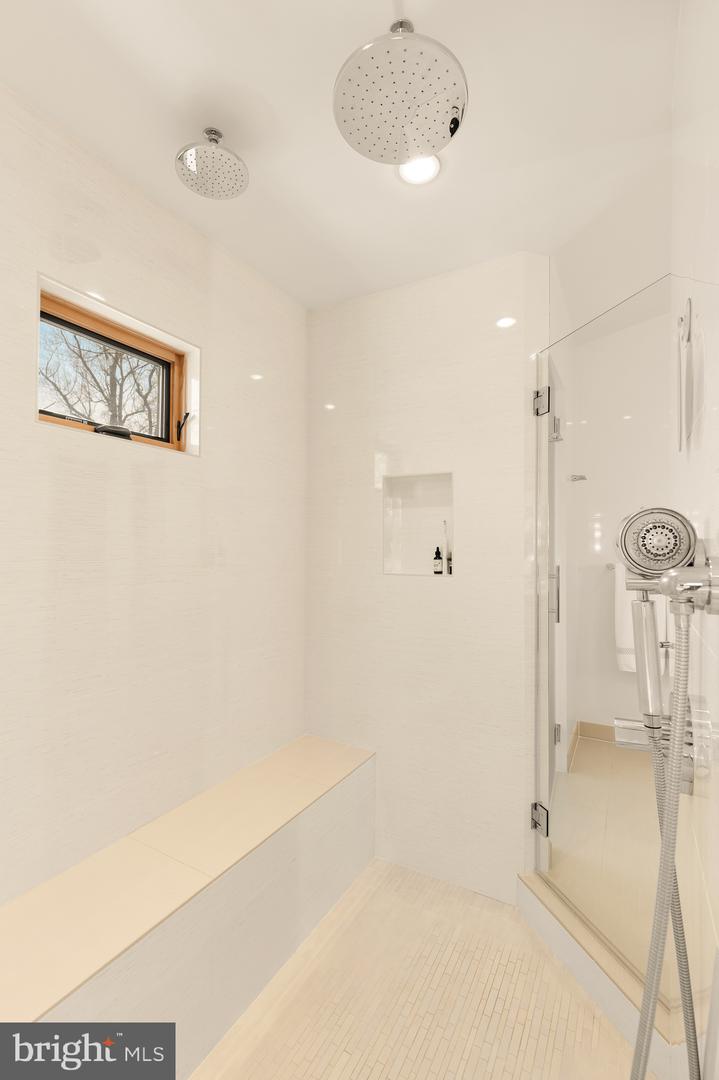 7605 Arnet Ln Property Photo 32