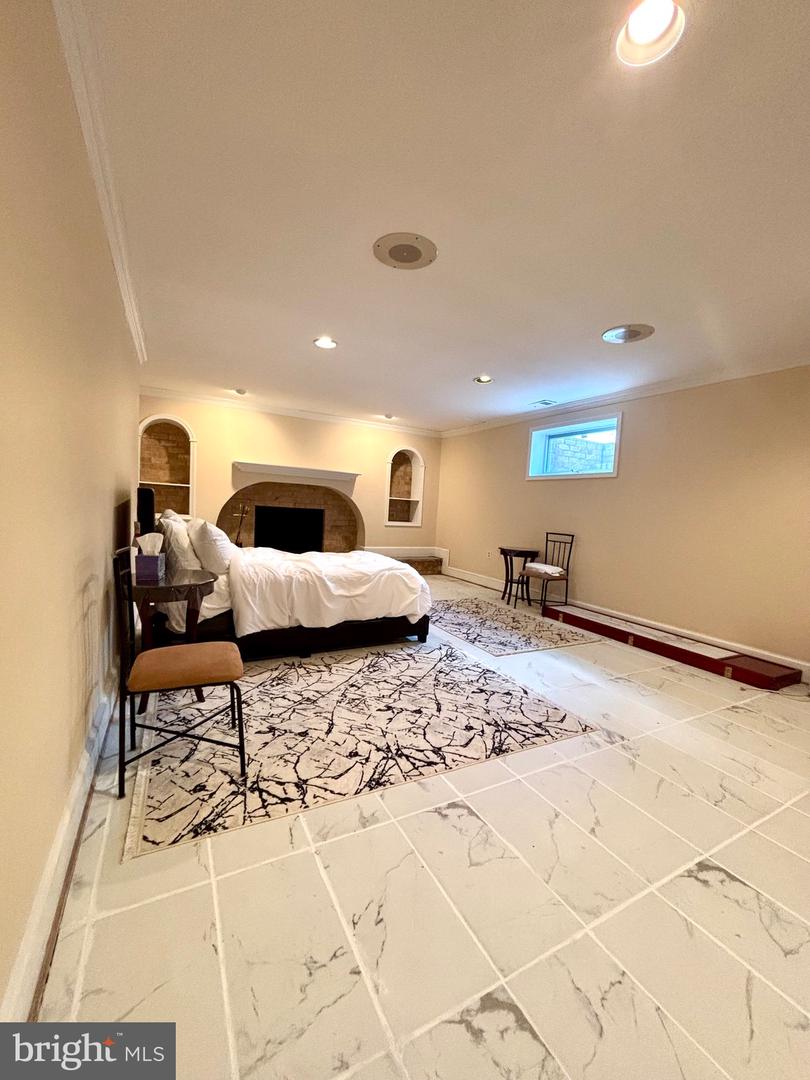 10229 Holly Hill Property Photo 11