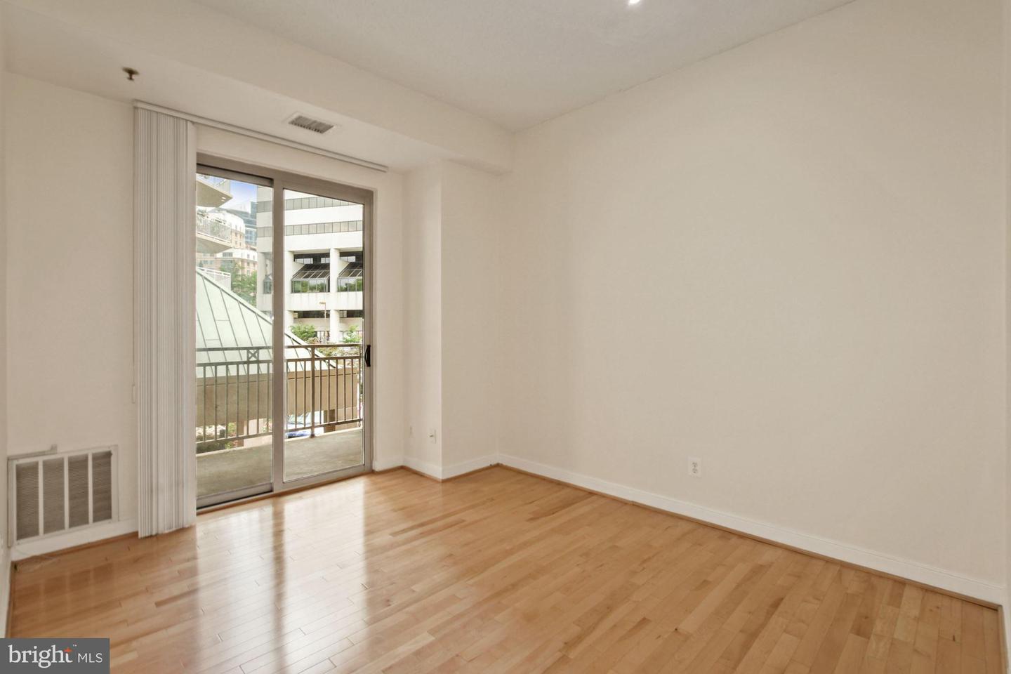 7500 Woodmont Ave #s209 Property Photo 2