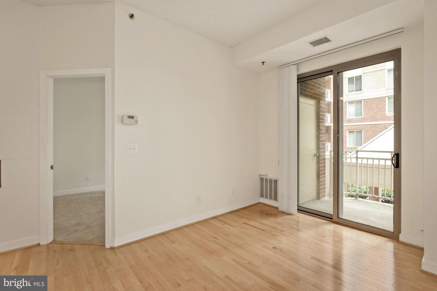 7500 Woodmont Ave #s209 Property Photo 3