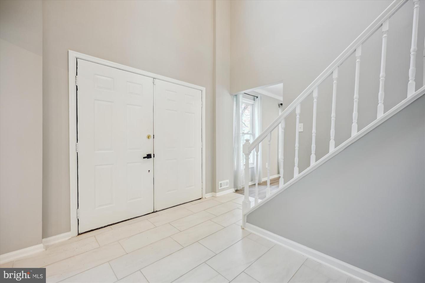 11906 Leatherbark Way Property Photo 4
