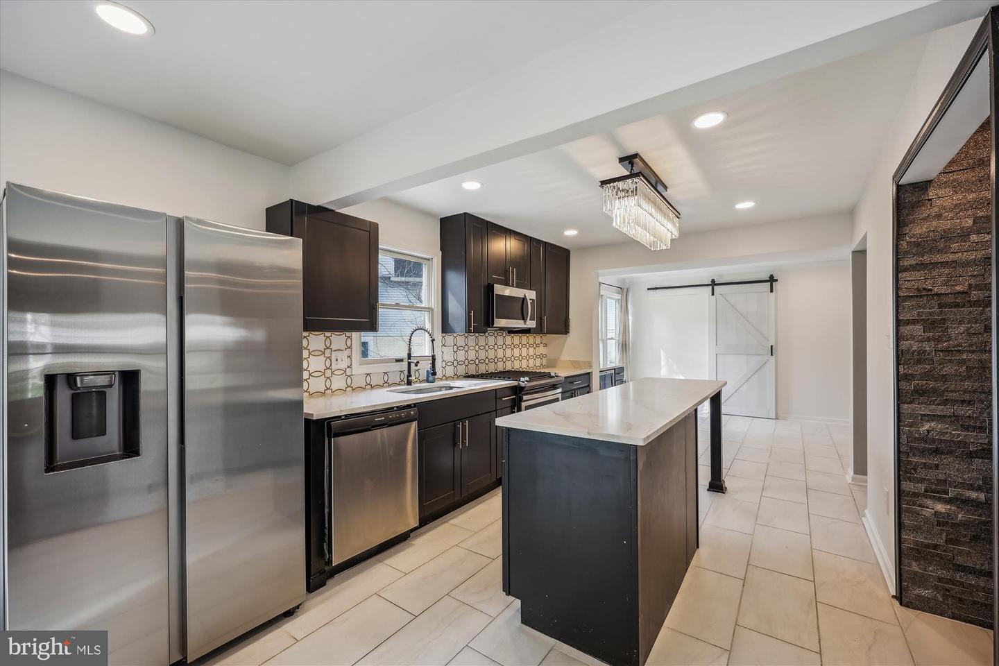 11906 Leatherbark Way Property Photo 6