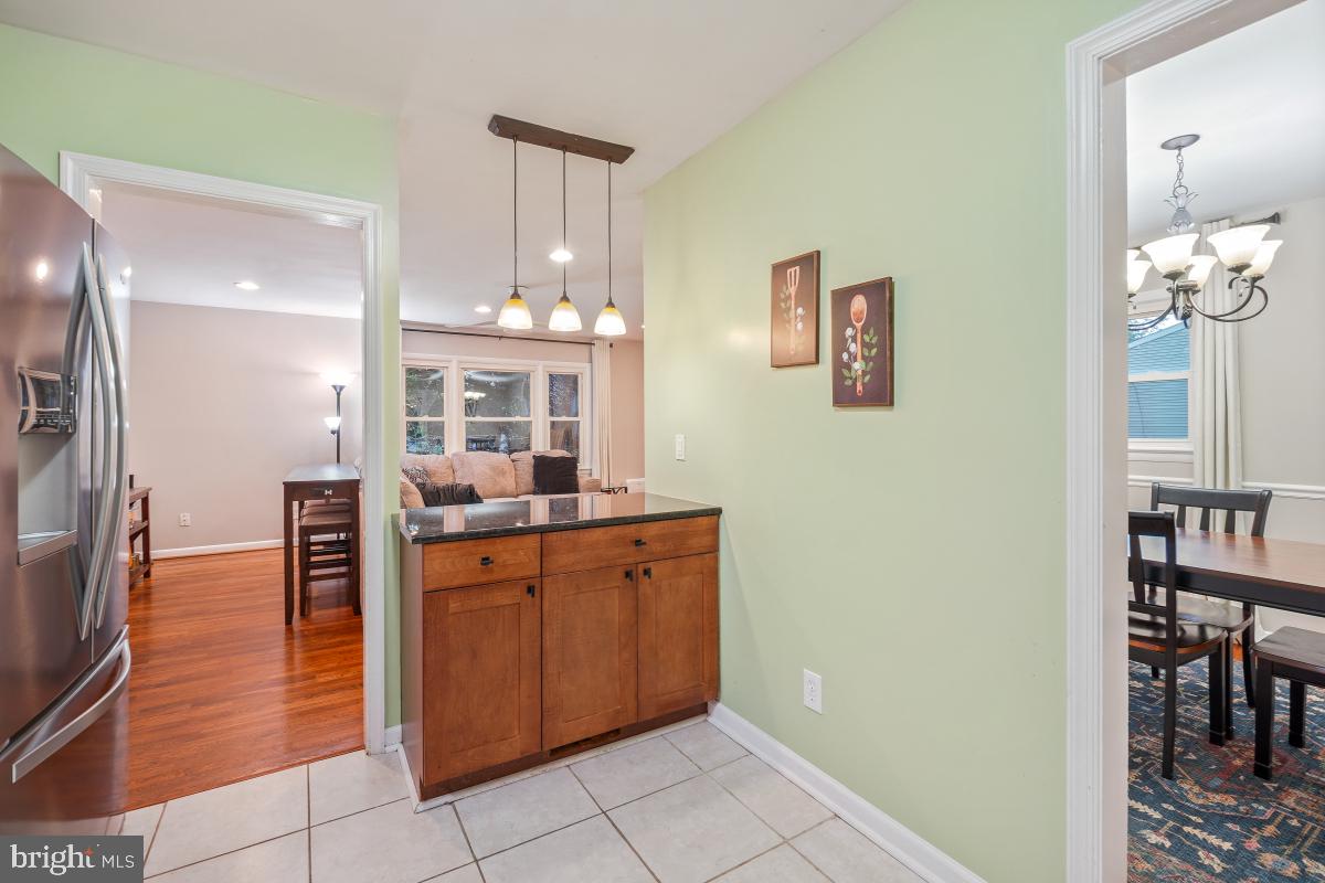 1205 Gladstone Dr Property Photo 25