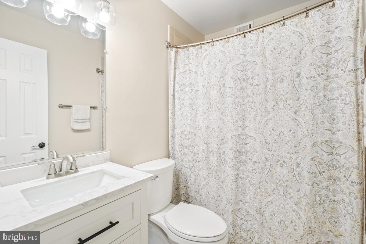 1205 Gladstone Dr Property Photo 30