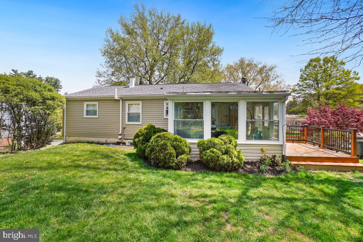 1205 Gladstone Dr Property Photo 40