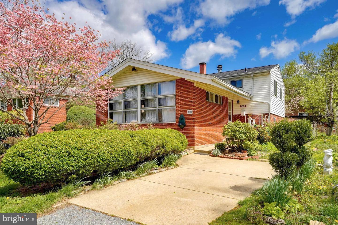 603 Perth Pl Property Photo 1
