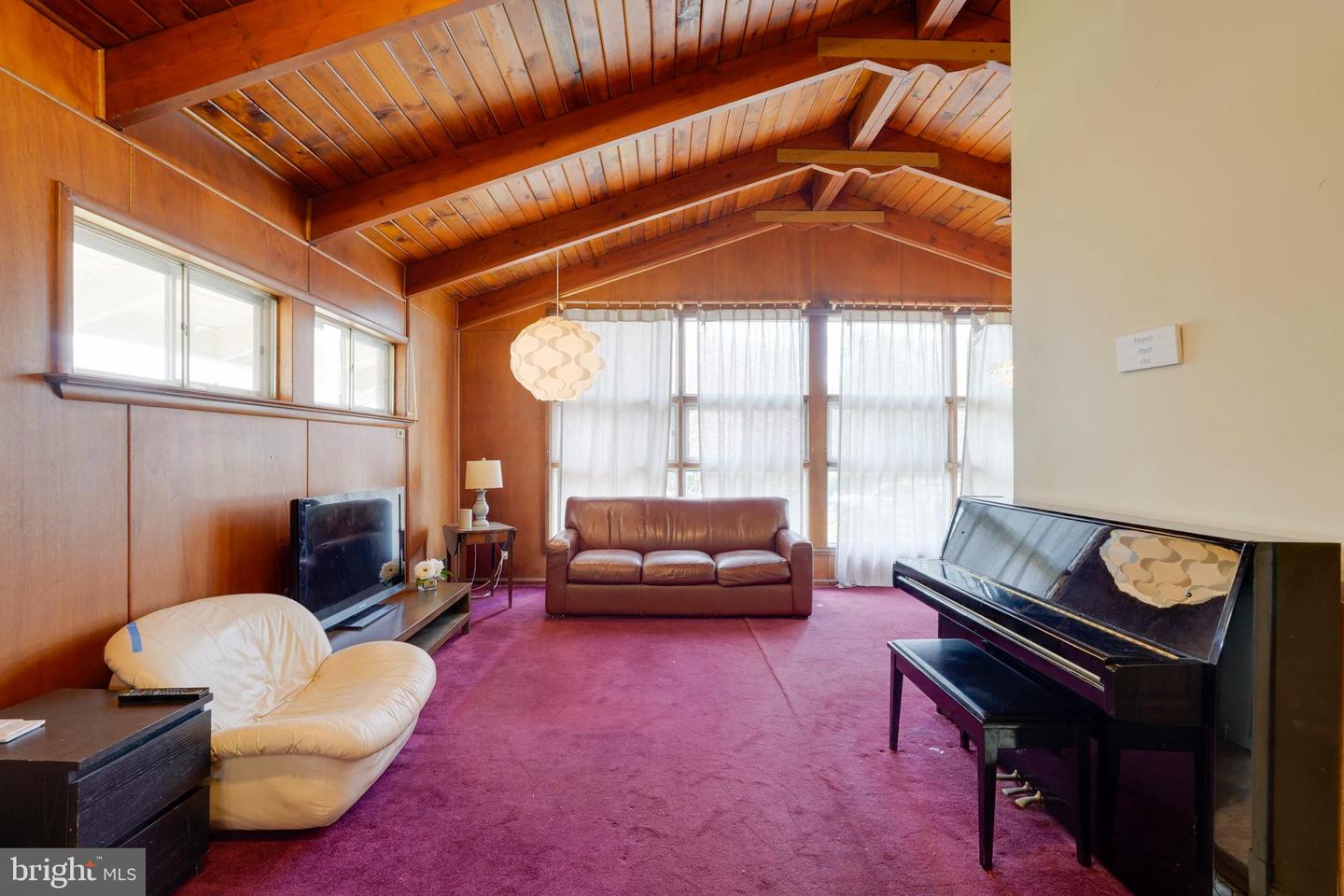 603 Perth Pl Property Photo 4