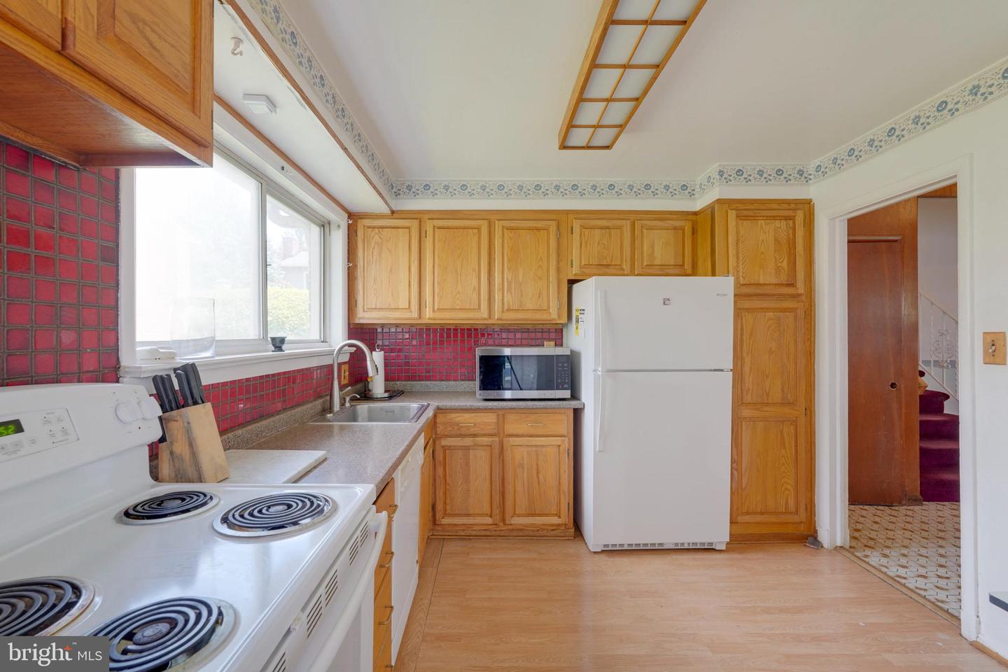 603 Perth Pl Property Photo 7