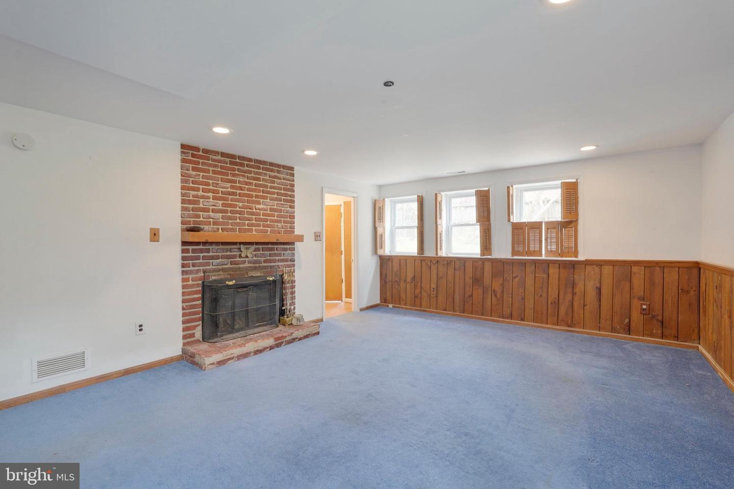 603 Perth Pl Property Photo 17