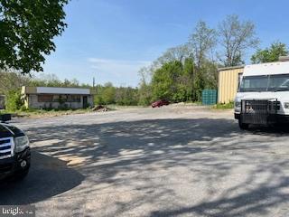 26134 Ridge Rd Property Photo 3