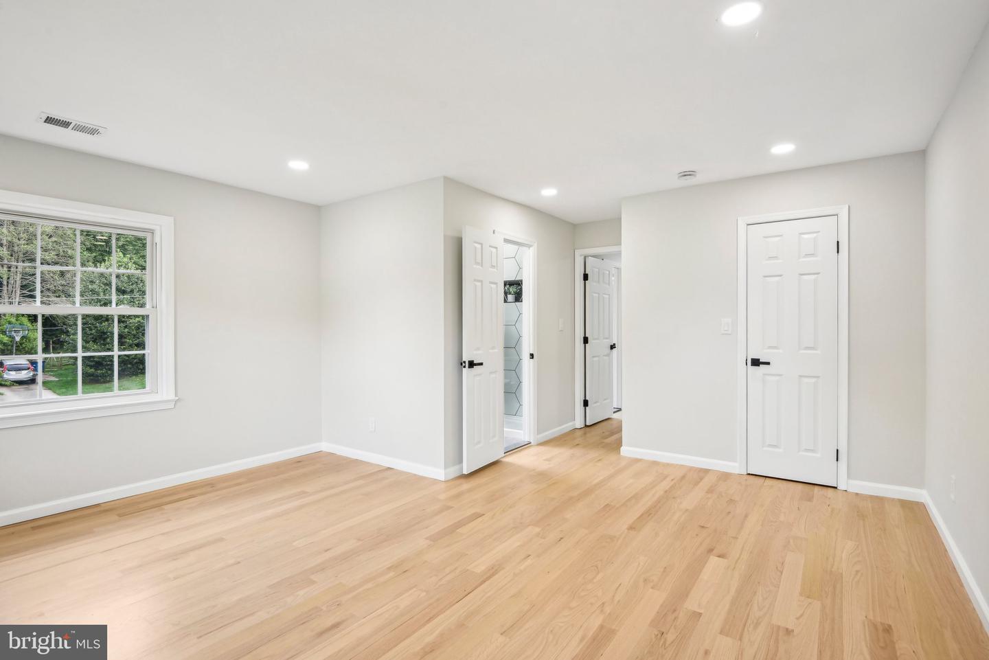 11710 Magruder Ln Property Photo 34