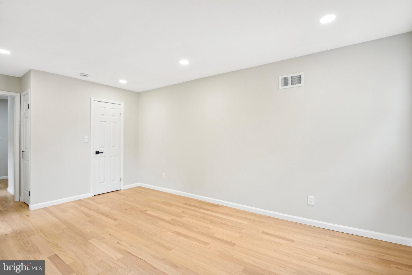 11710 Magruder Ln Property Photo 35