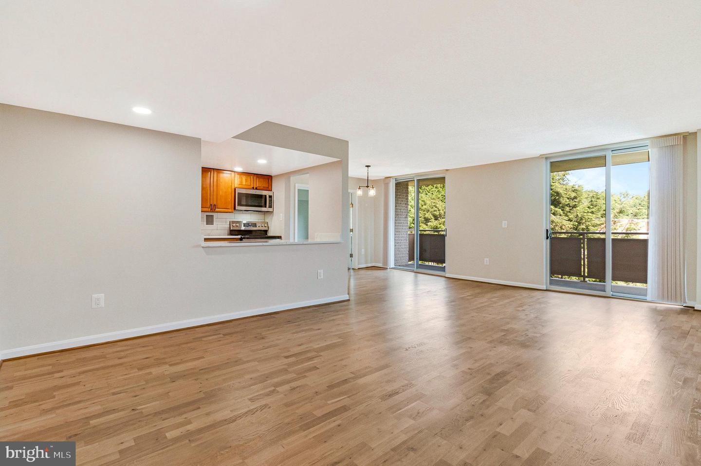 7501 Democracy Blvd #b Property Photo 5