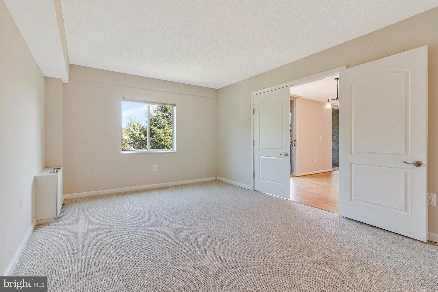 7501 Democracy Blvd #b Property Photo 9