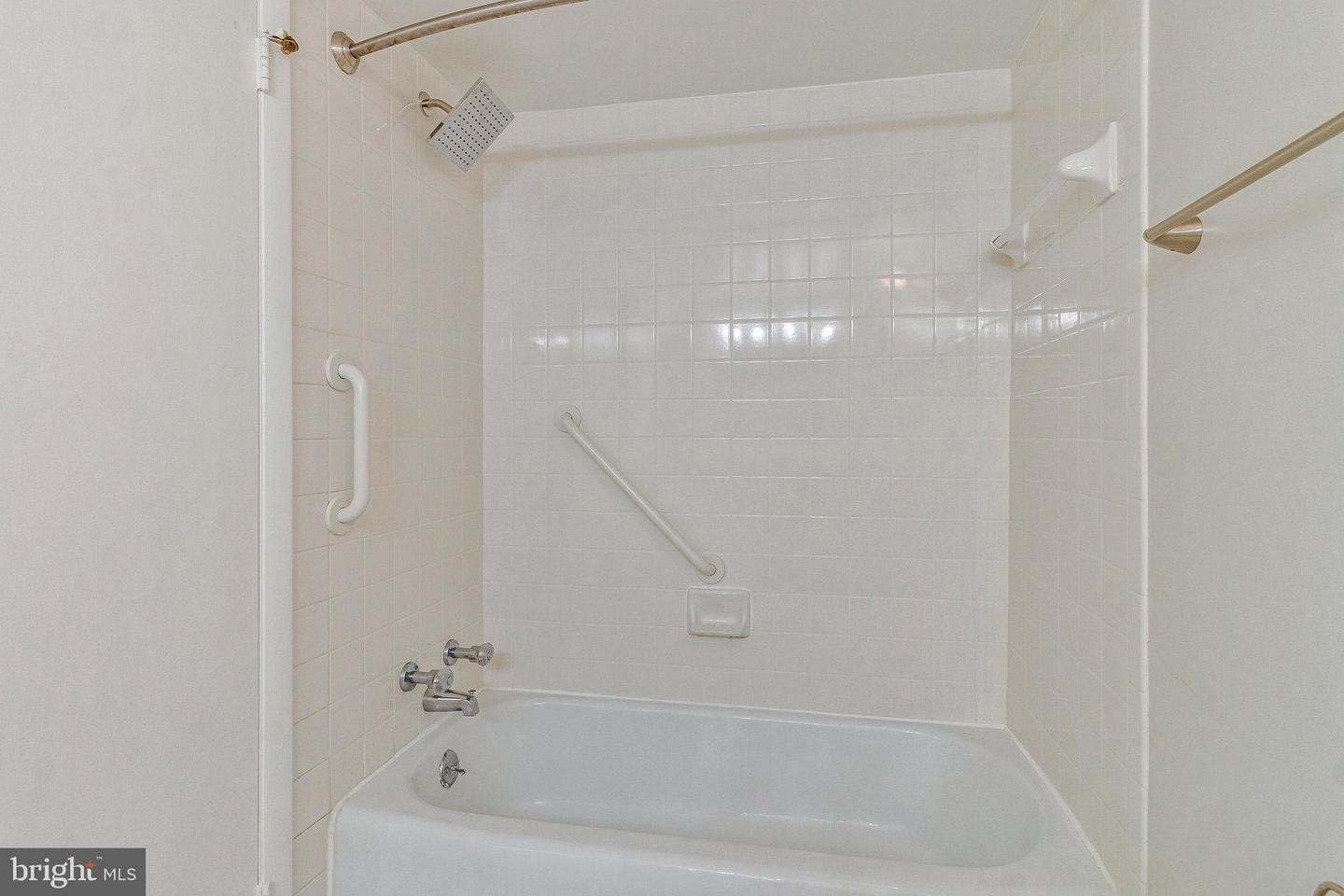 7501 Democracy Blvd #b Property Photo 15