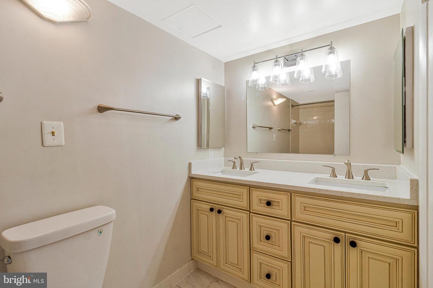 7501 Democracy Blvd #b Property Photo 16