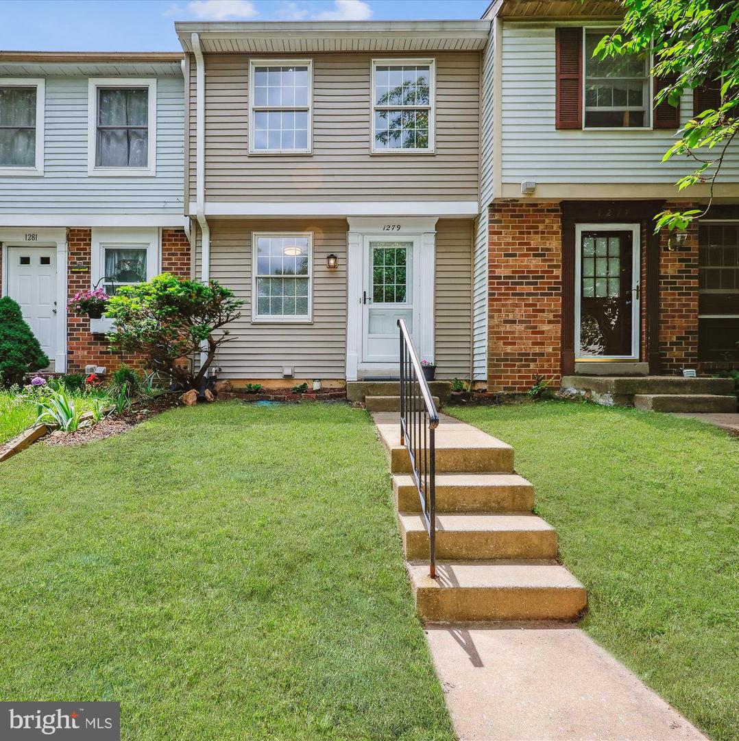 1279 Elm Grove Cir Property Photo 1
