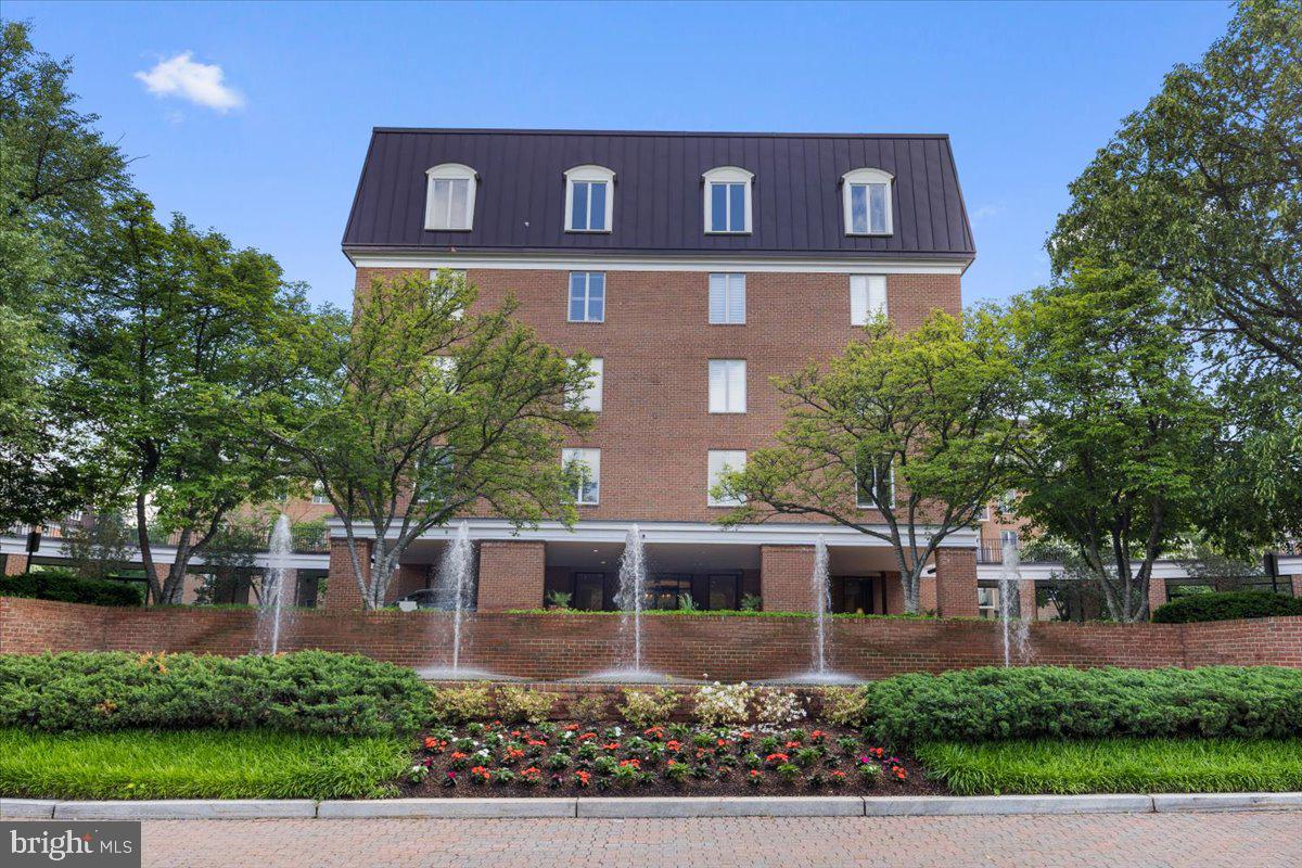 8101 Connecticut Ave #n-102 Property Photo