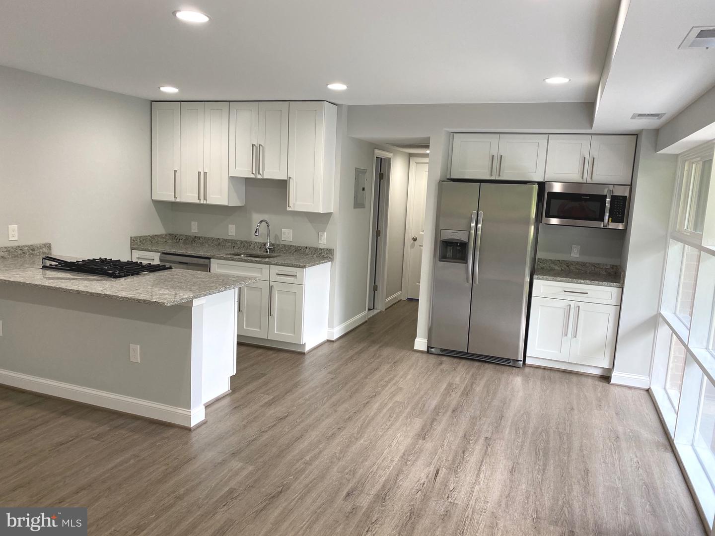 3419 UNIVERSITY BLVD W #102 Property Photo 1