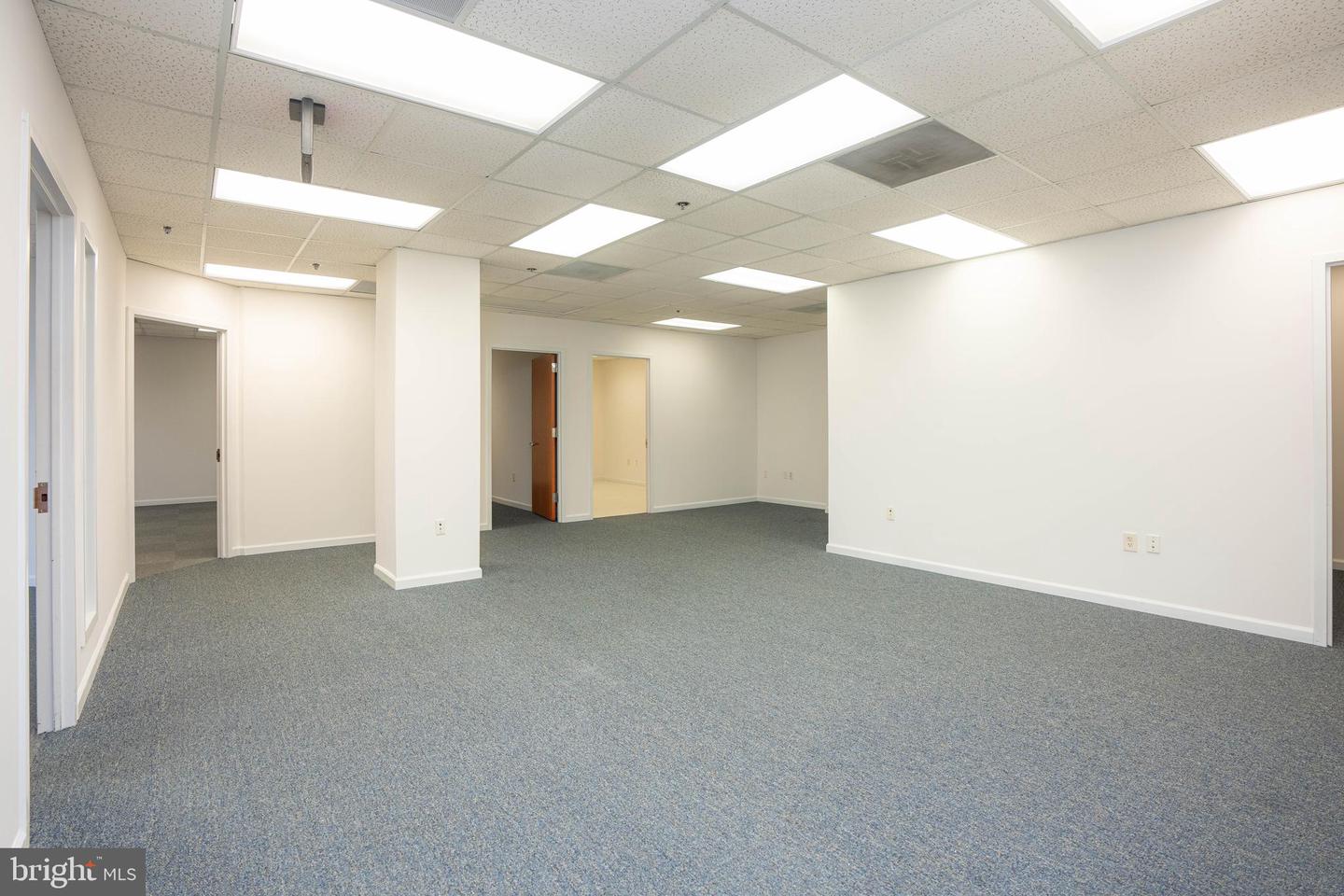 1110 Bonifant #305 Property Photo 2