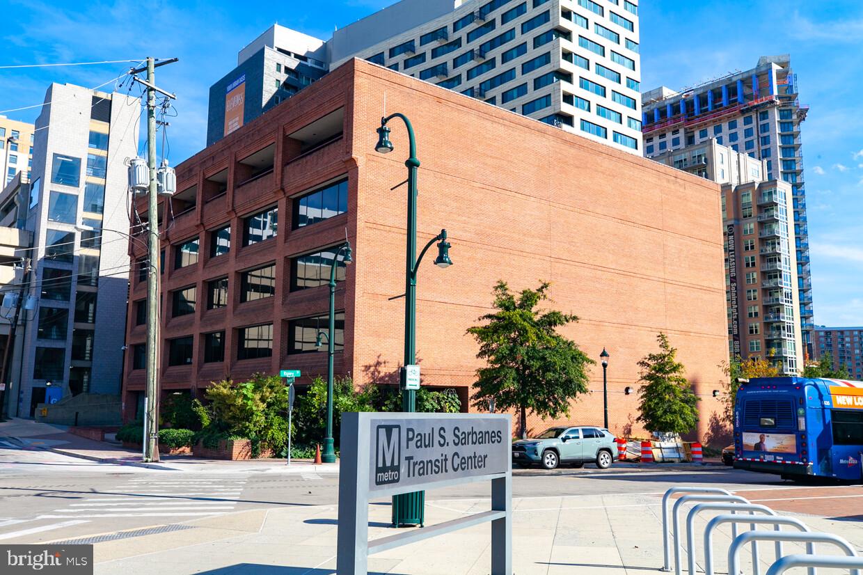 1110 Bonifant #305 Property Photo 6