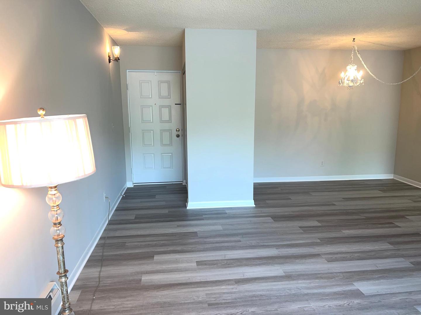 15300 Beaverbrook Ct #88-2b Property Photo 6