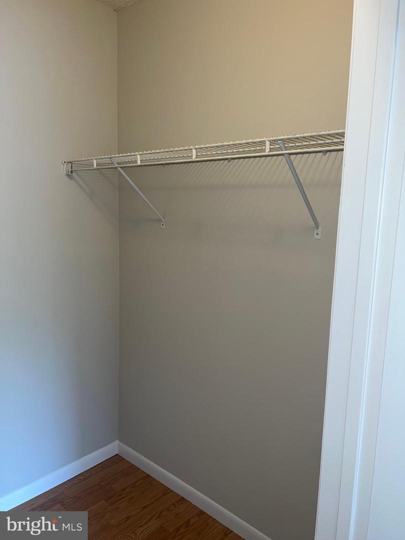 15300 Beaverbrook Ct #88-2b Property Photo 19