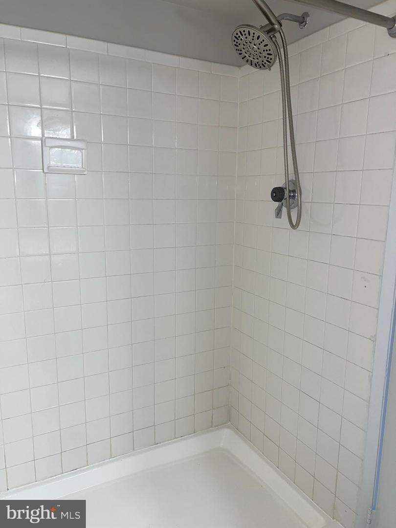 15300 Beaverbrook Ct #88-2b Property Photo 22