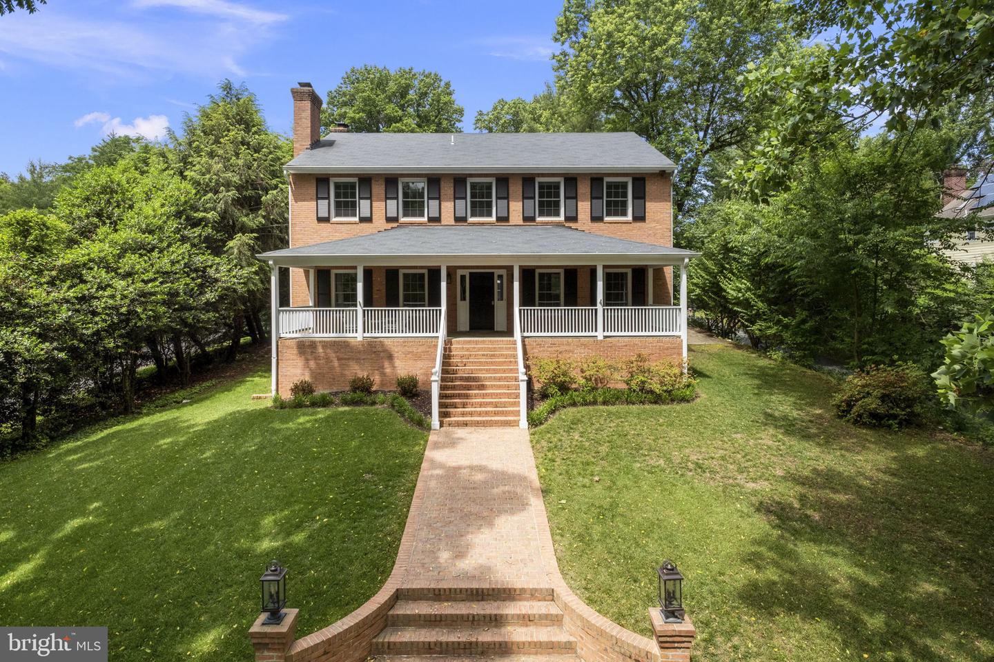 6916 Seven Locks Rd Property Photo 1