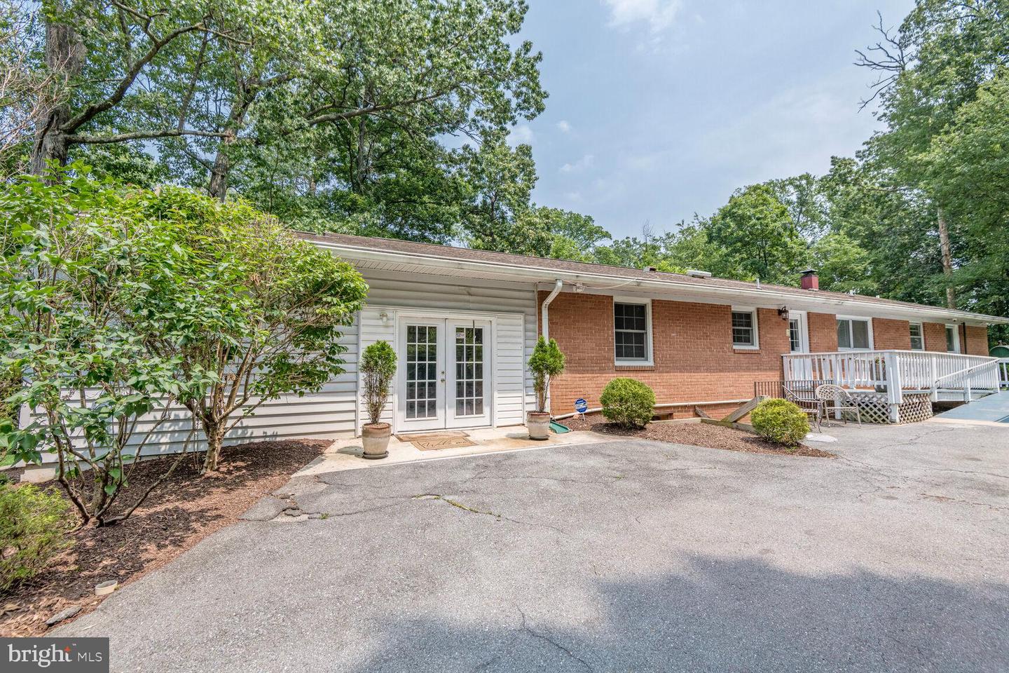 1701 Maydale Dr Property Photo 3