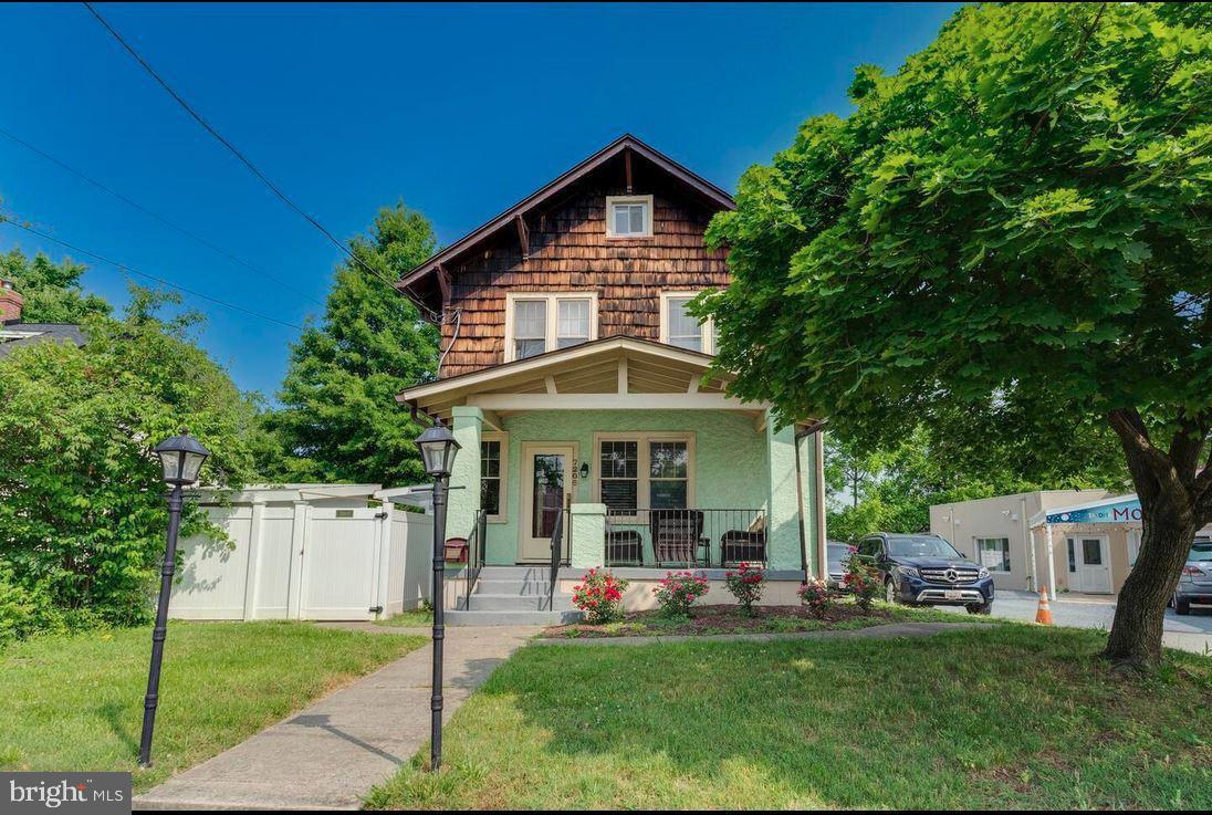 7206 Carroll Ave #a Property Photo 1