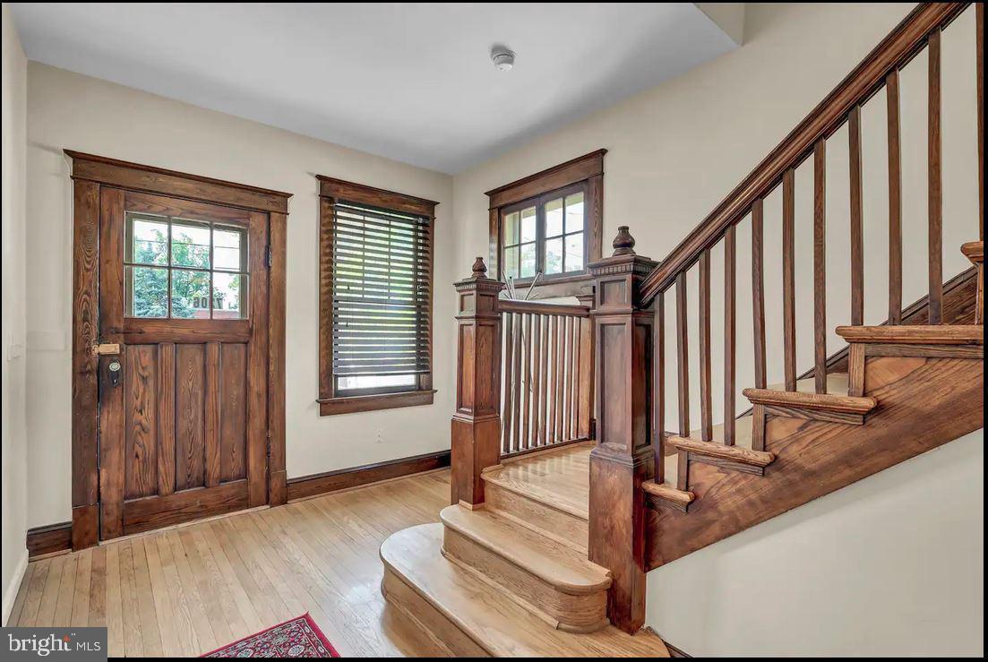7206 Carroll Ave #a Property Photo 2