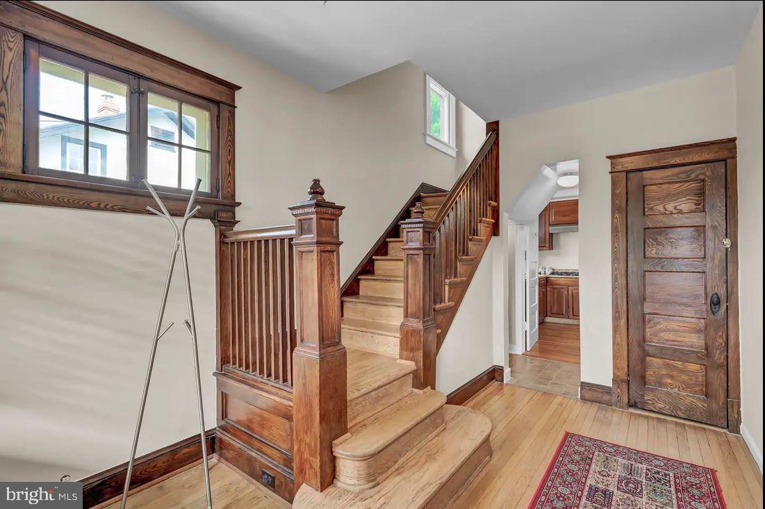 7206 Carroll Ave #a Property Photo 3