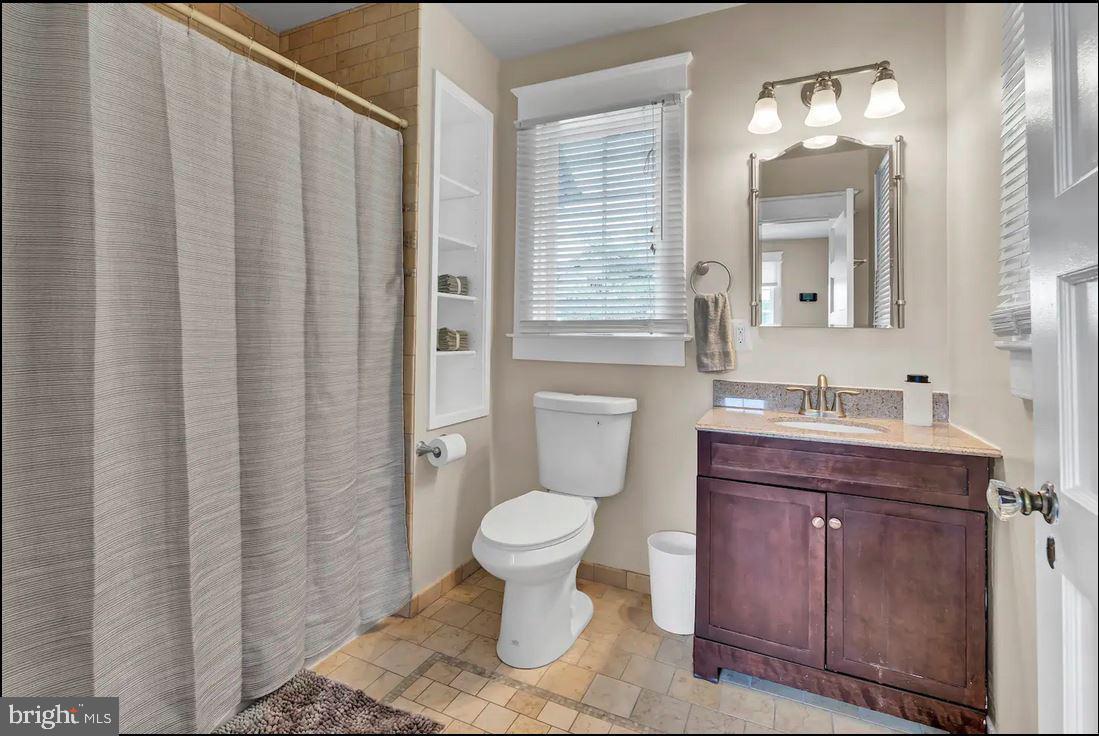 7206 Carroll Ave #a Property Photo 10