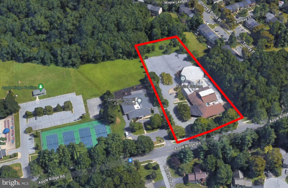 9915 Apple Ridge Rd Property Photo 3