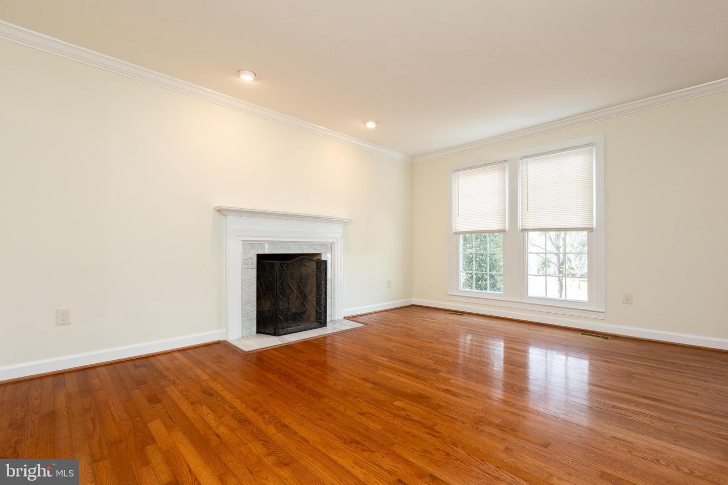 14209 Floral Park Dr Property Photo 21