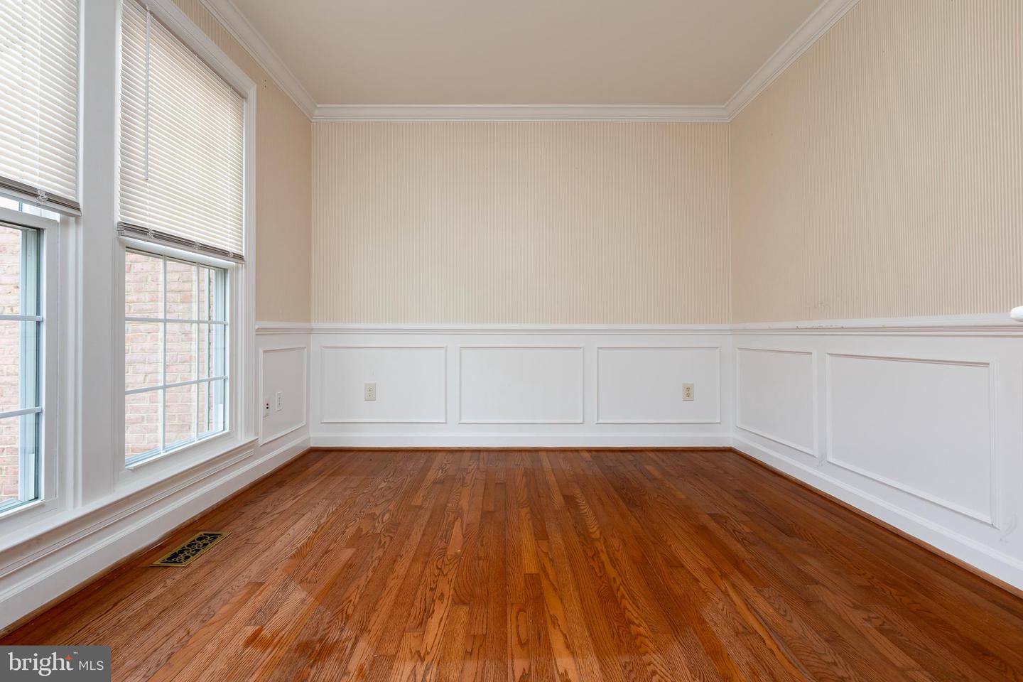14209 Floral Park Dr Property Photo 24